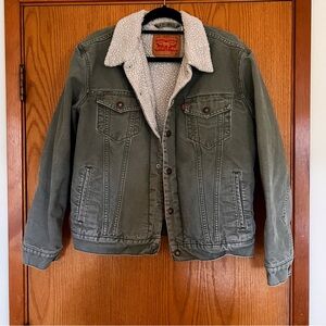 Men’s Levi's Green Sherpa Lined Trucker Jacket
